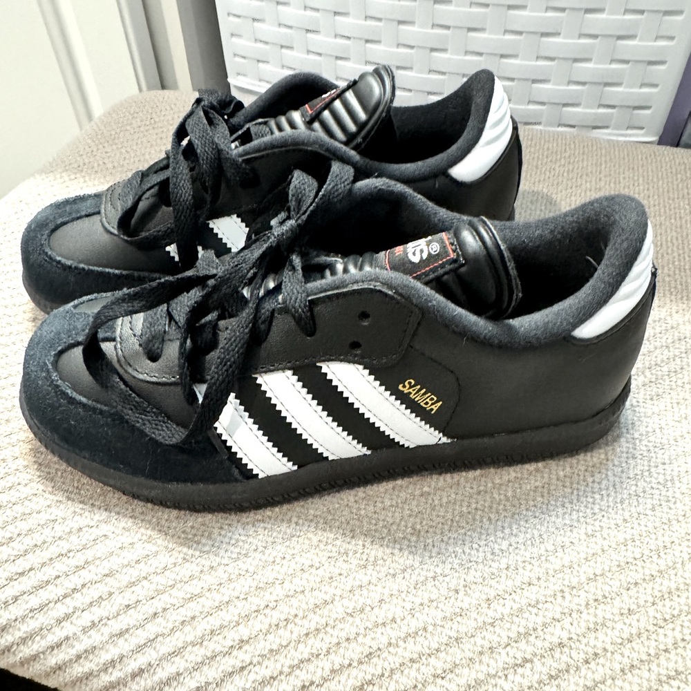 Adidas kids Samba shoe